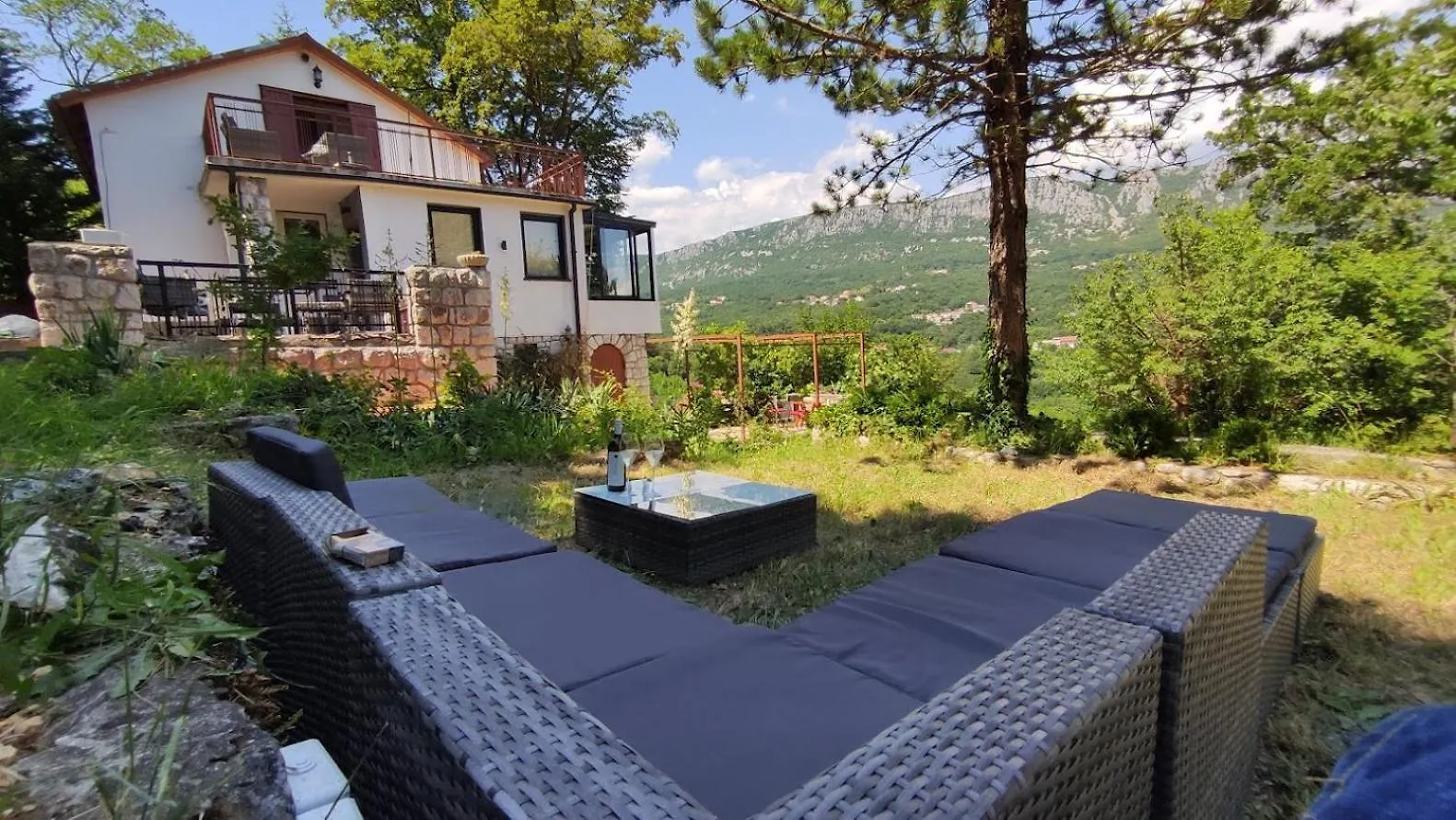 Amazing Sea-Mountain Valley View House With 3 Terraces And Huge Chill Gardens, 5Min From The Sea! Bribir Horvátország