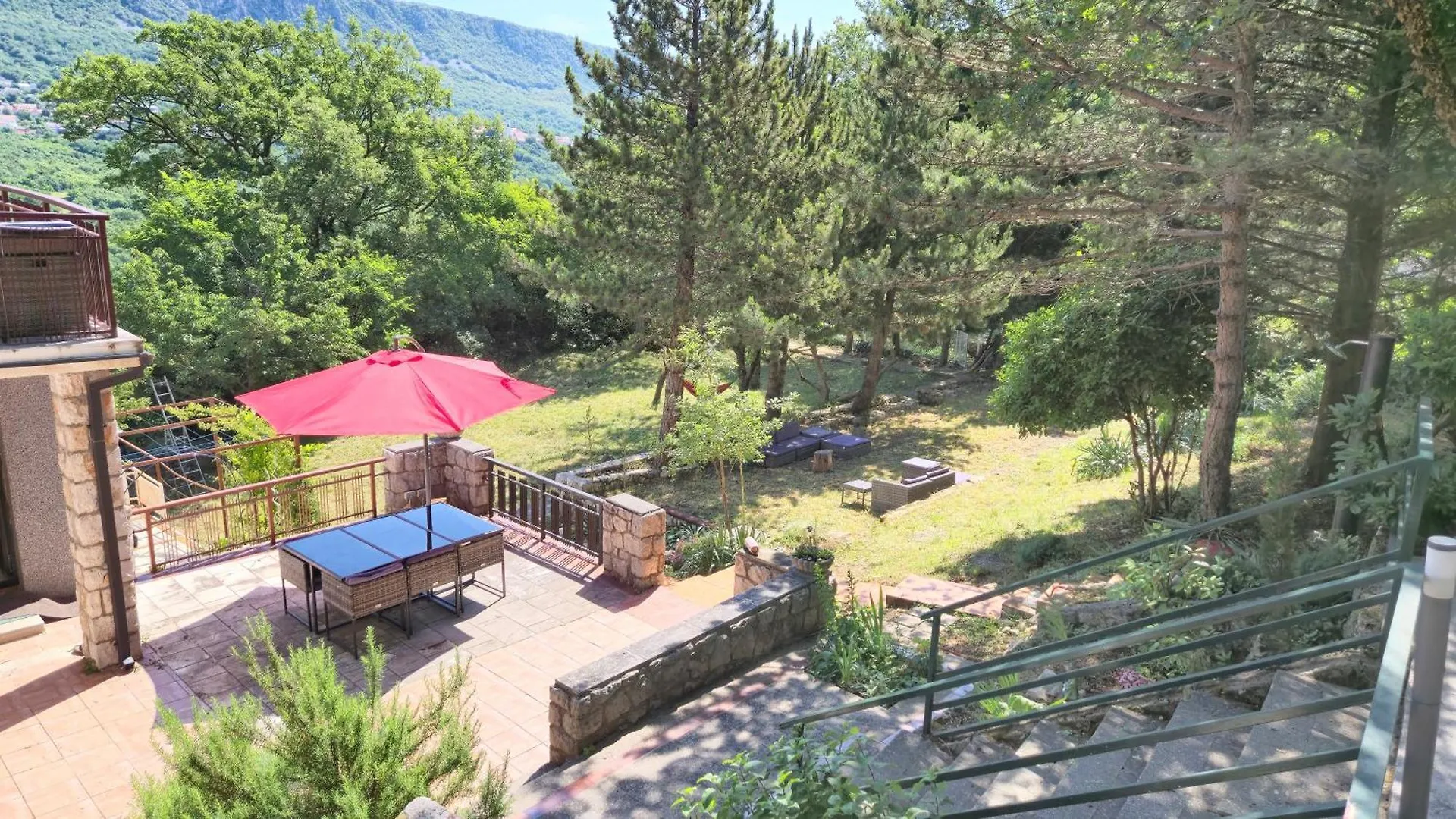 Amazing Sea-Mountain Valley View House With 3 Terraces And Huge Chill Gardens, 5Min From The Sea! Bribir Nyaraló
