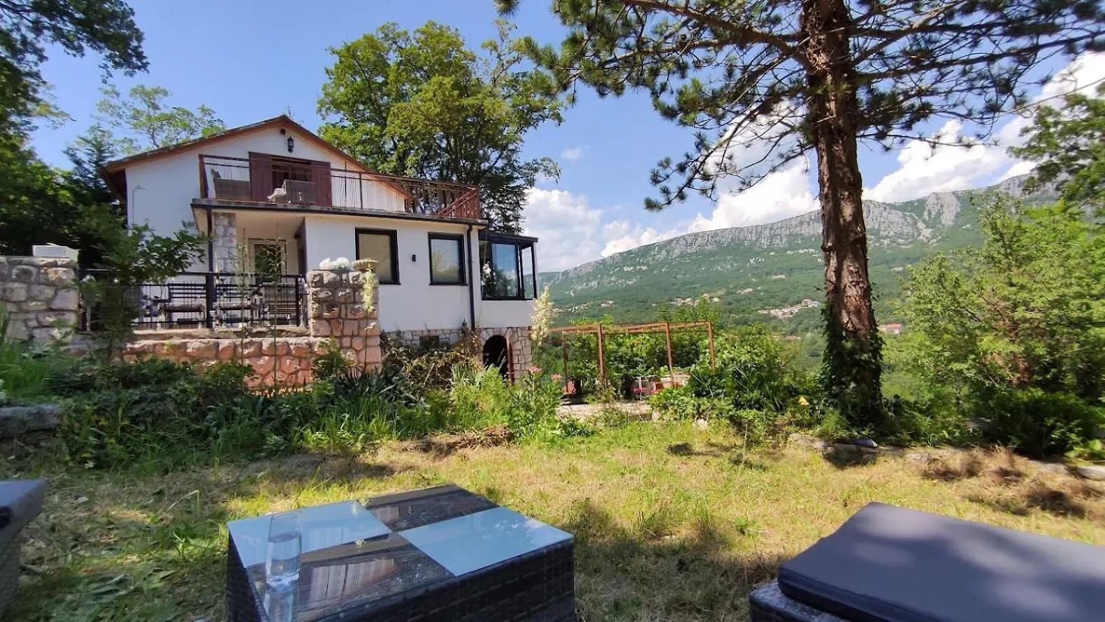 Amazing Sea-Mountain Valley View House With 3 Terraces And Huge Chill Gardens, 5Min From The Sea! Bribir  Holiday home Bribir (Primorje-Gorski Kotar)