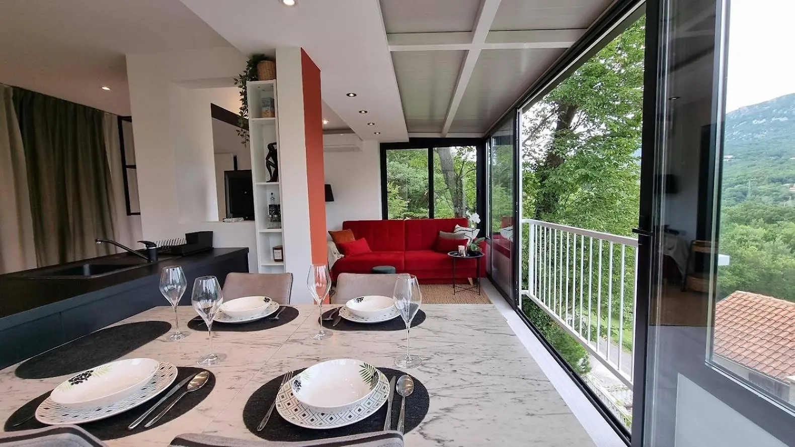 Amazing Sea-Mountain Valley View House With 3 Terraces And Huge Chill Gardens, 5Min From The Sea! Bribir  0*, Bribir (Primorje-Gorski Kotar)